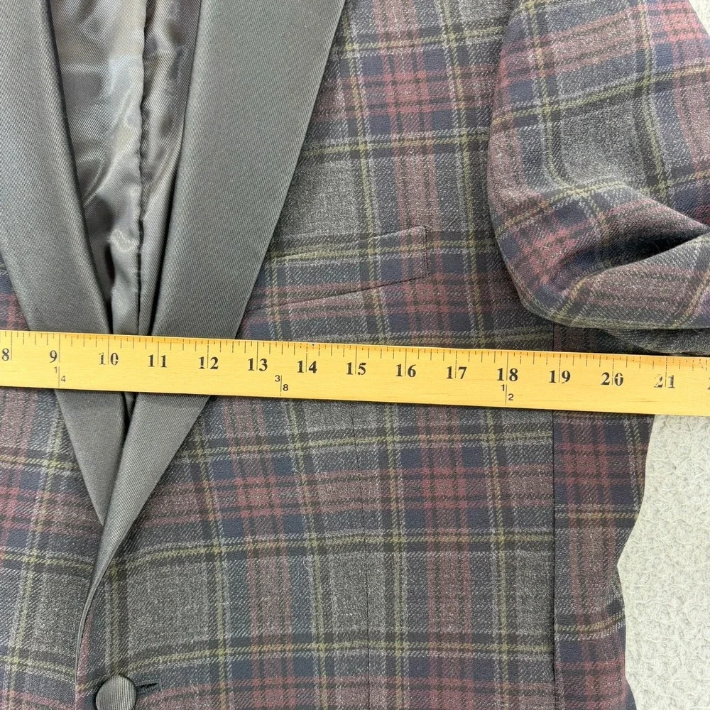 NEW Jos A Bank Plaid Tuxedo Dinner Jacket Satin Peak Lapel Burgundy Gray Men 42R